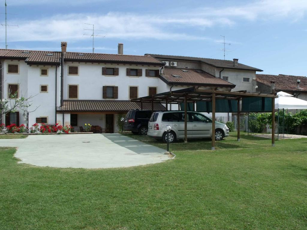 Agriturismo Al Tralcio Valeggio sul Mincio Εξωτερικό φωτογραφία