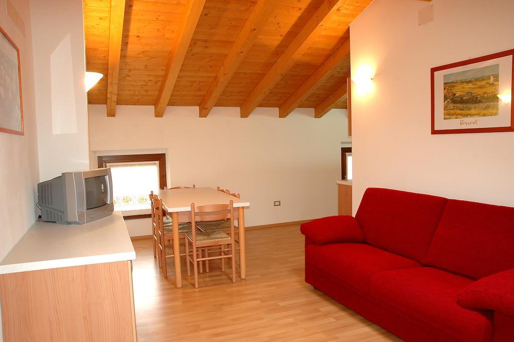 Agriturismo Al Tralcio Valeggio sul Mincio Δωμάτιο φωτογραφία