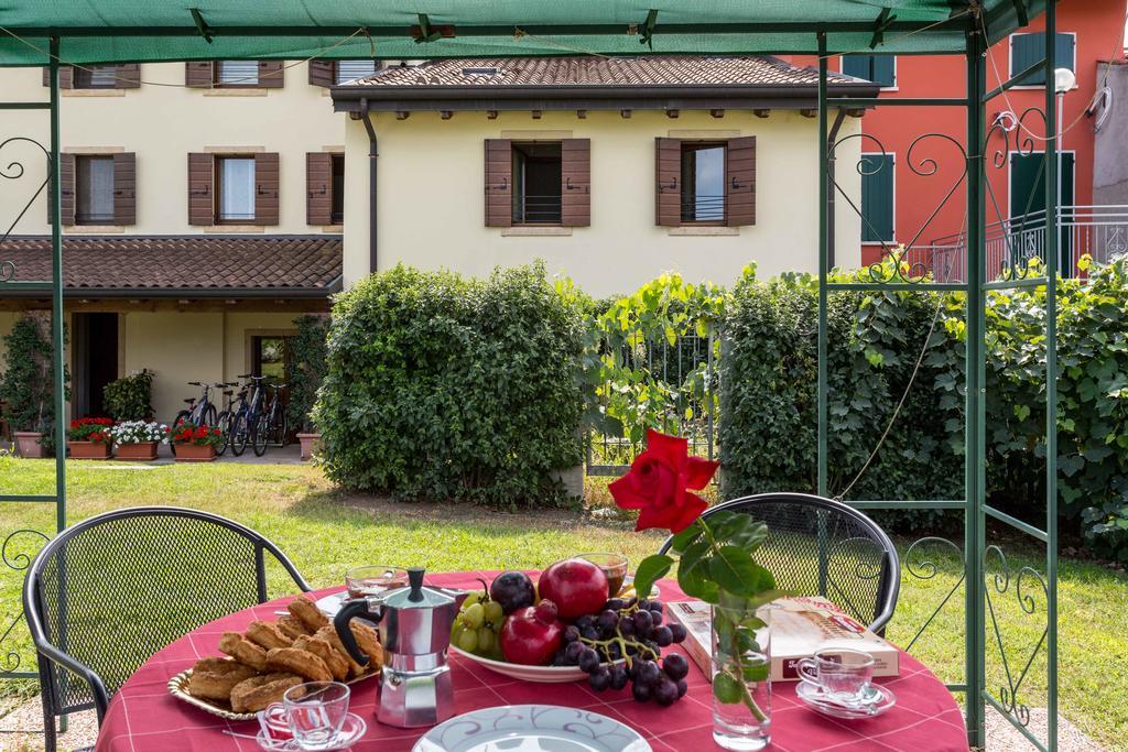 Agriturismo Al Tralcio Valeggio sul Mincio Εξωτερικό φωτογραφία